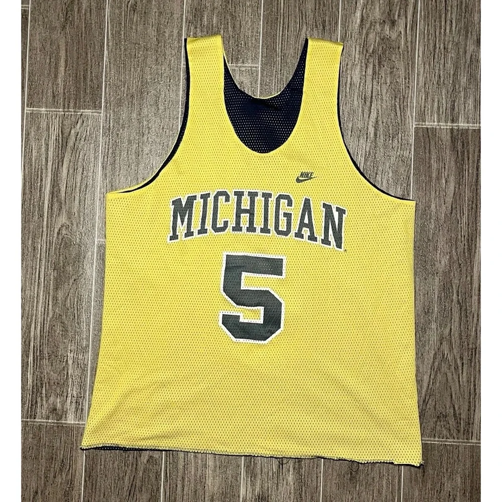 VTG Nike Michigan Basketball Jersey Mens Medium Blue Yellow Reversible #5